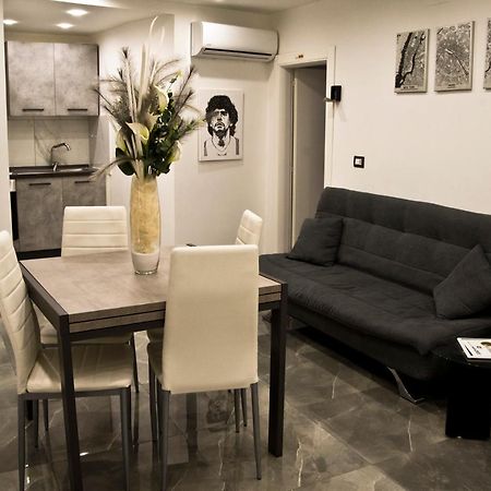 Suite Napoli Sotterranea Con Jacuzzi Ngoại thất bức ảnh