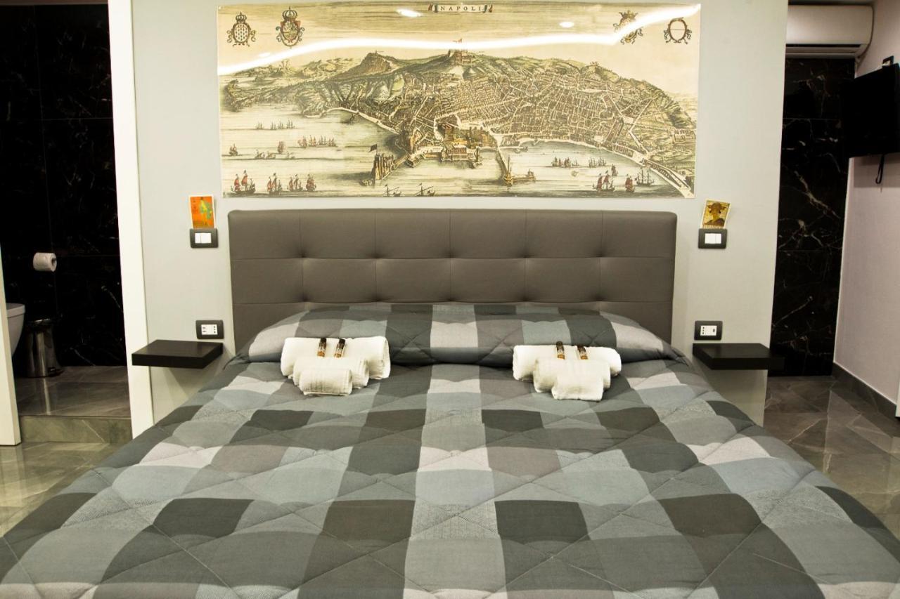 Suite Napoli Sotterranea Con Jacuzzi Ngoại thất bức ảnh