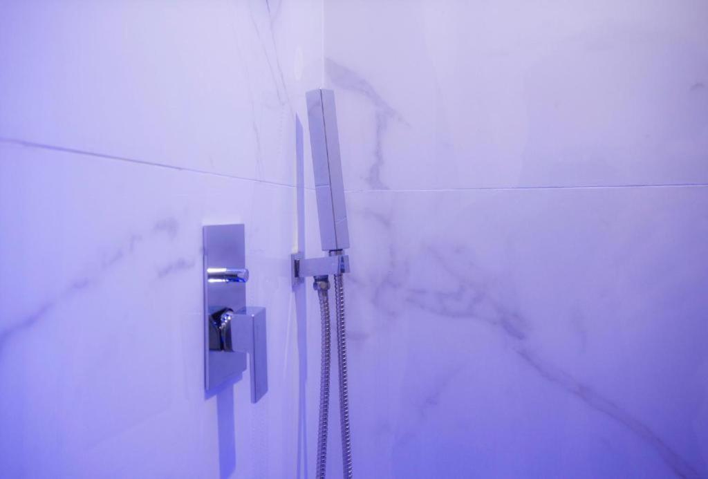 Suite Napoli Sotterranea Con Jacuzzi Ngoại thất bức ảnh