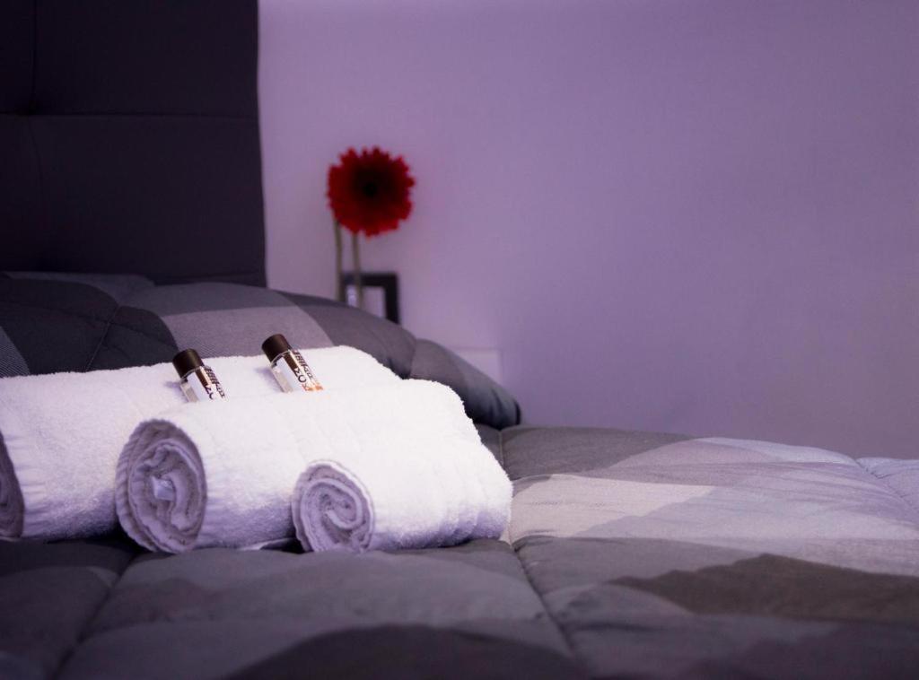 Suite Napoli Sotterranea Con Jacuzzi Ngoại thất bức ảnh